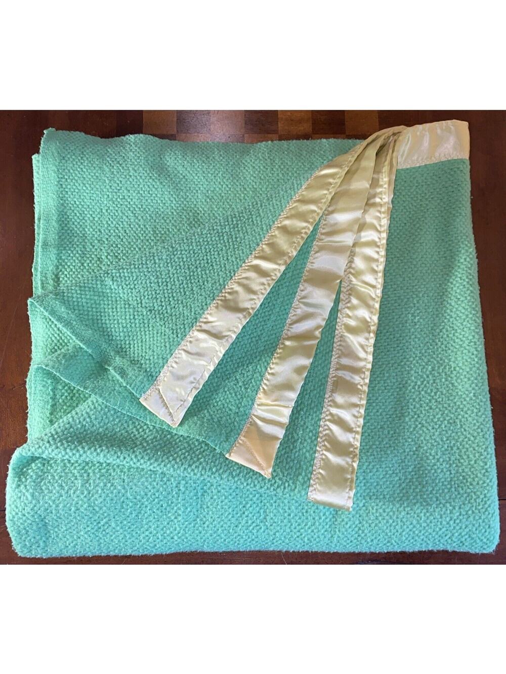Vtg Lime Green Thermal Waffle Weave Blanket Full Queen 95x89‎ Yellow Satin Retro